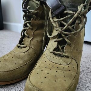 Women's Suede Lace-Up Boots
